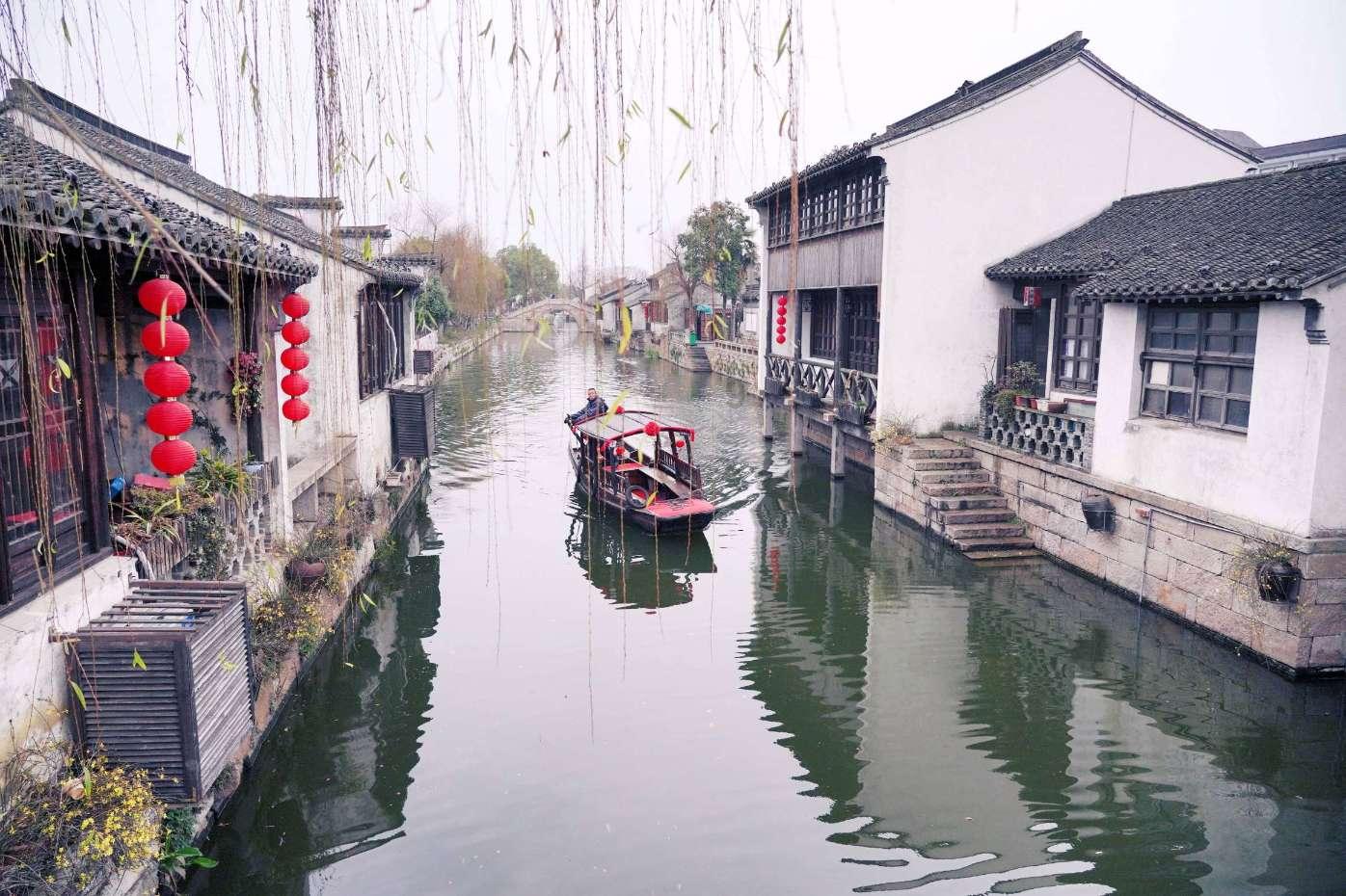 迷失在街头的男孩